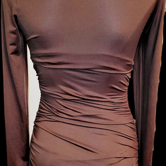 Dress - Picture 4 of 5